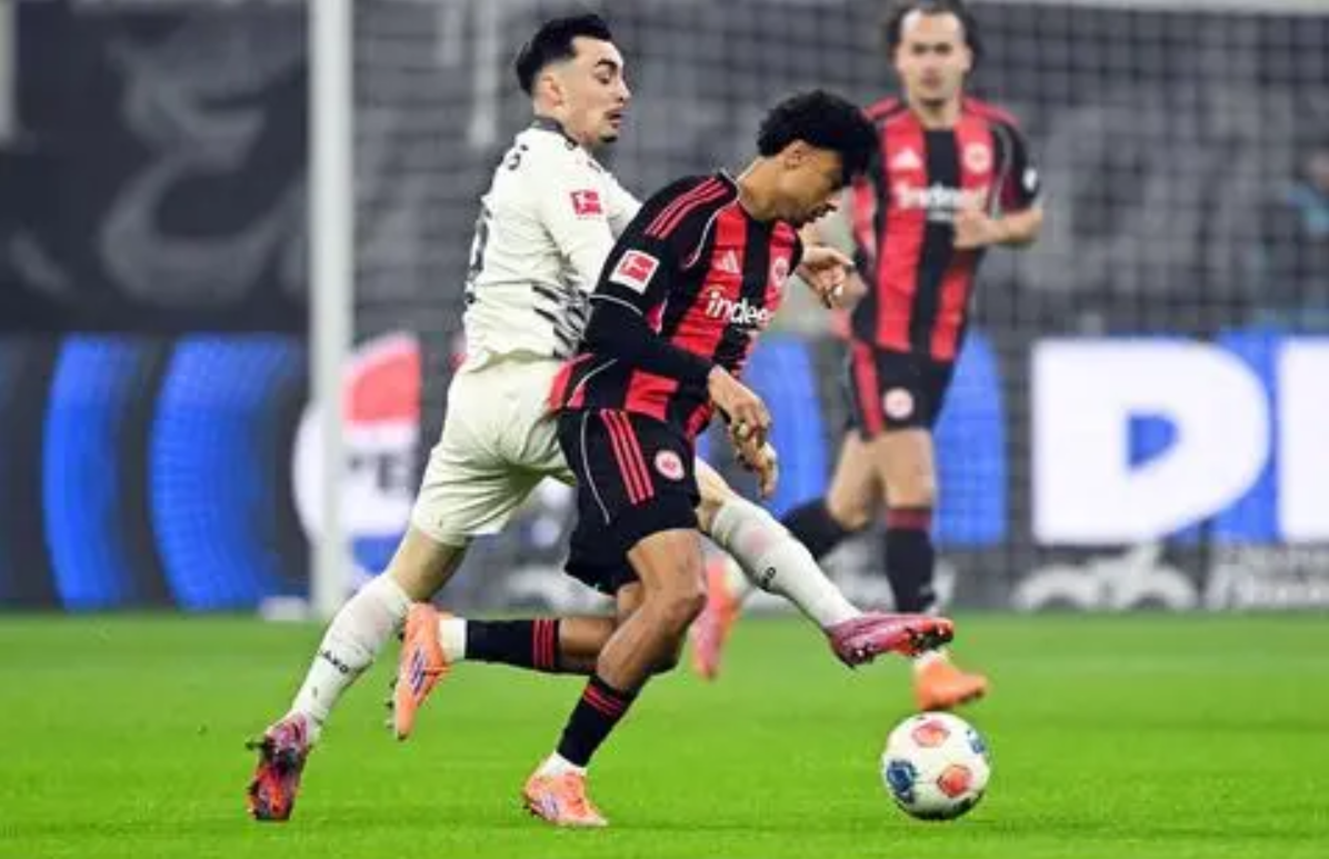 Eintracht Frankfurt vs Mainz 05 (01:30 &#8211; 10/11) | Xem lại trận đấu